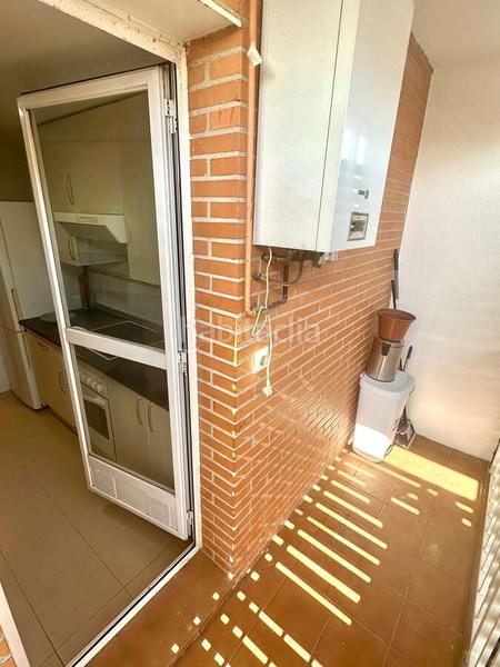 Foto 1f95d894-574d-4adf-8ace-d3b52dba5c90. Zweistöckige wohnung mit parking pool in La Ermita Parla