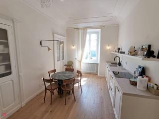 Location Appartement à Eixample Nord. Piso tipo estudio de 35 m² amueblado y luminoso