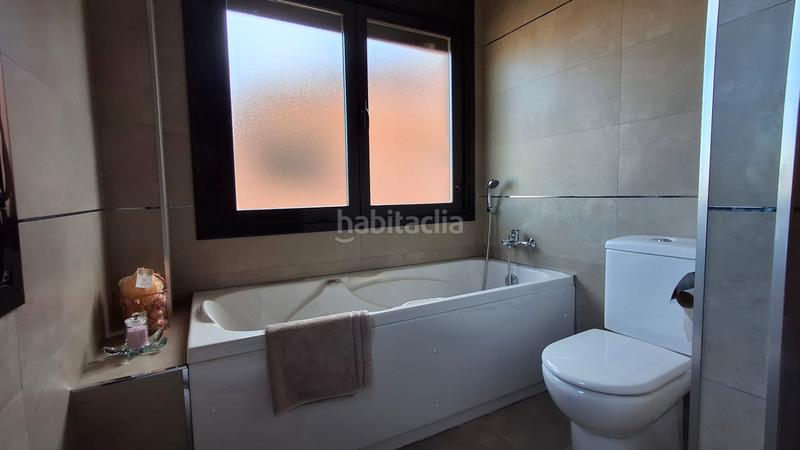 Foto 002a2c01-ada7-4b18-97dd-bb3590712bcb. Doppelhaus mit heizung parking pool in Quijorna