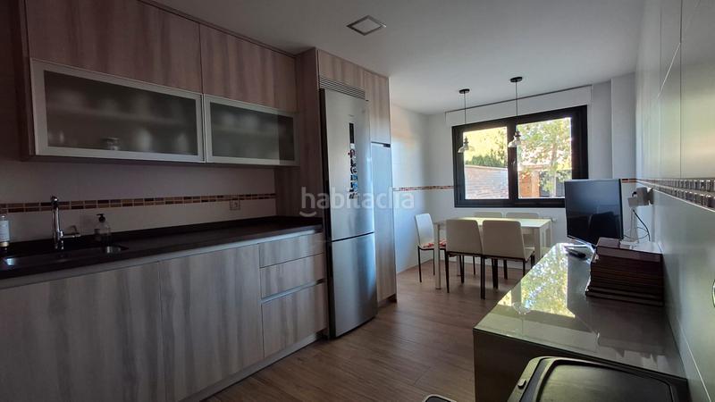 Foto 090b701d-fd4e-4a58-9c88-9c4e7f0415b8. Doppelhaus mit heizung parking pool in Quijorna