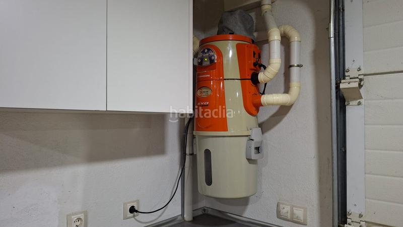 Foto 27047ced-a4f5-4d10-a6ec-d0e9683d100a. Doppelhaus mit heizung parking pool in Quijorna