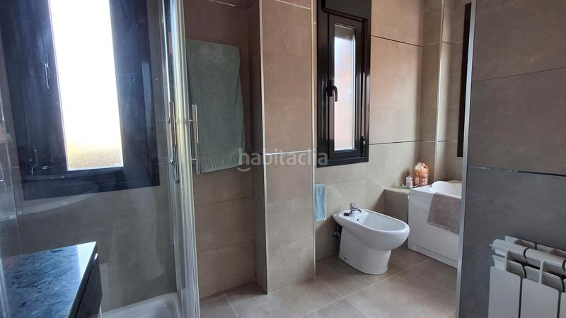 Foto 41be5a3f-60b8-4c71-892e-8b8301f74d43. Doppelhaus mit heizung parking pool in Quijorna