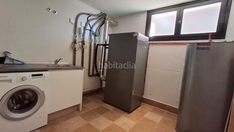 Foto 8982b82c-9b9a-4318-a20a-e2b36bb0c878. Doppelhaus mit heizung parking pool in Quijorna