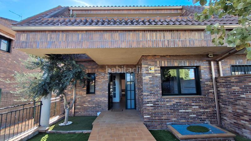 Foto c97635c3-7d39-4d7b-83bc-2de9da54f476. Doppelhaus mit heizung parking pool in Quijorna