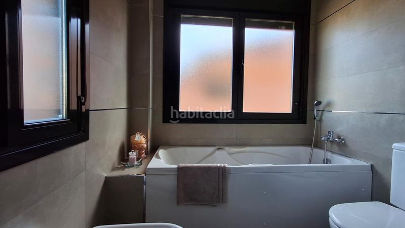 Foto dee282d8-ffea-446a-a4c5-0b0c0878146f. Doppelhaus mit heizung parking pool in Quijorna