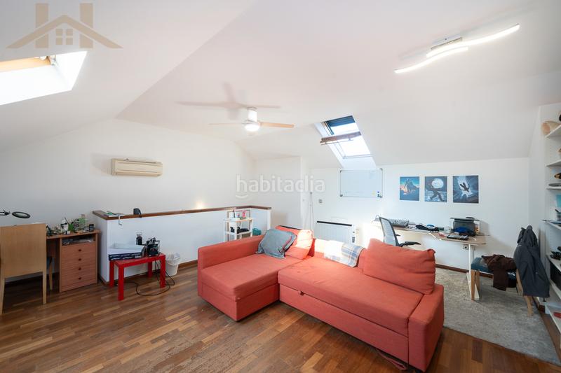 Foto 0ec67bde-2520-4474-a642-04bae6aa58ac. Semi detached house with fireplace heating pool in Villanueva del Pardillo