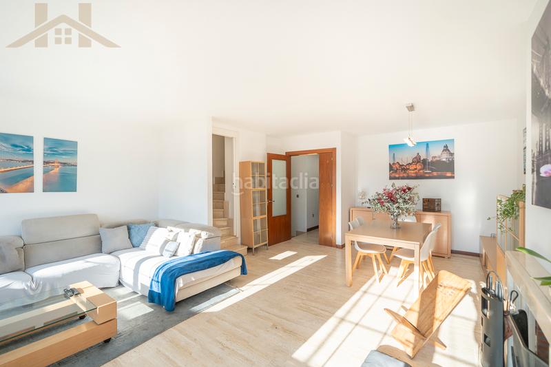 Foto 57e1c211-da00-4e51-9e19-0f62c2381142. Semi detached house with fireplace heating pool in Villanueva del Pardillo