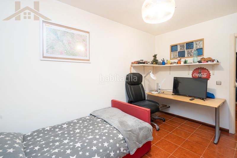 Foto cb77b6c6-68be-43e3-8283-91295d1c3f9e. Semi detached house with fireplace heating pool in Villanueva del Pardillo