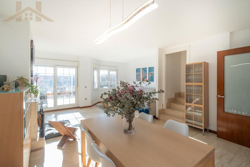 Foto d3b339de-53a7-4366-8d77-e54f6359f5e1. Semi detached house with fireplace heating pool in Villanueva del Pardillo