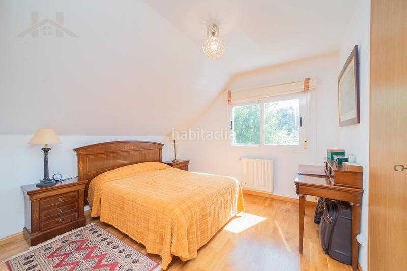 Foto 31e760da-b83f-4d3d-84fe-e59a60759fd6. Chalet  independiente, en parcela de 1300m. ubicado en la urbanización los peñascales, con accesibilidad inmediata a la a-6 en Torrelodones