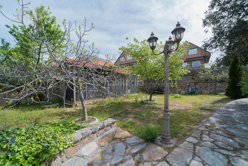 Foto 5dceeead-0112-4a47-b562-327eb17c16c6. Chalet  independiente, en parcela de 1300m. ubicado en la urbanización los peñascales, con accesibilidad inmediata a la a-6 en Torrelodones