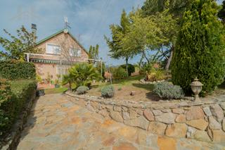 Xalet  Calle torrencina. Chalet independiente, en parcela de 1300m. ubicado en la urbaniz Xalet  Calle torrencina. Chalet independiente, en parcela de 1300m. ubicado en la urbaniz