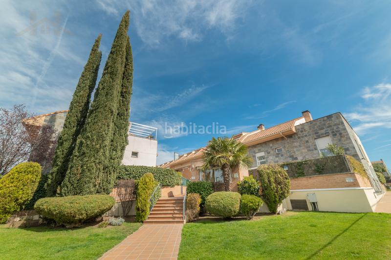 Foto 2cf1583e-0392-441d-9de7-3b8bd7964d70. Dúplex amb calefacció piscina a Casco Antiguo Torrelodones