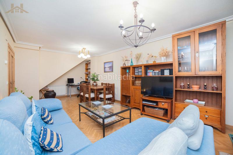 Foto dd494967-5f46-489b-bf96-180d18c17b54. Dúplex amb calefacció piscina a Casco Antiguo Torrelodones