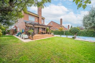 Chalet  Calle nueva. Chalet independiente en venta en cl nueva, torrelodones.