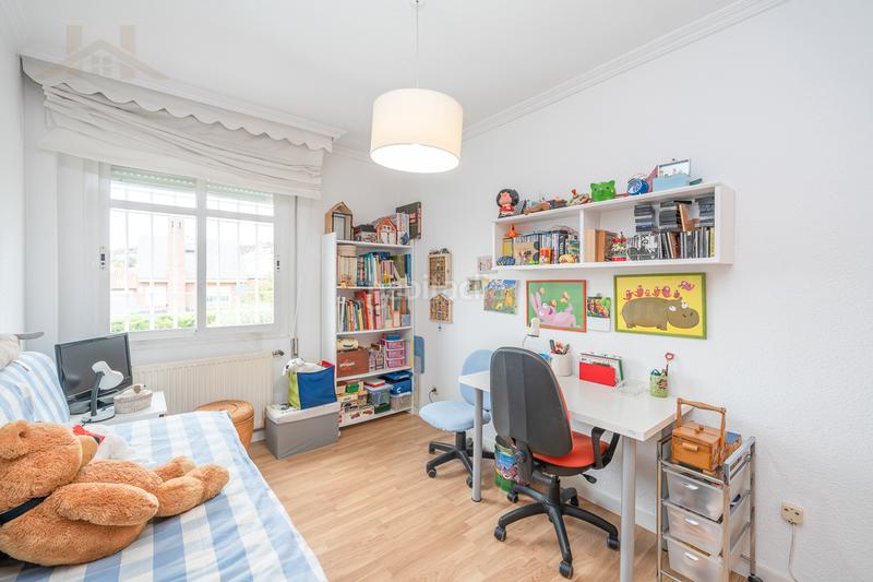 Foto 48bc297c-2e60-4cf6-a5a9-5a29ff1b40c1. Chalet mit kamin heizung parking pool in Los Ángeles-Jarandilla Torrelodones