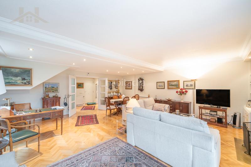 Foto 5708039c-2b7c-45f6-865b-fa7baf9437b9. Chalet mit kamin heizung parking pool in Los Ángeles-Jarandilla Torrelodones