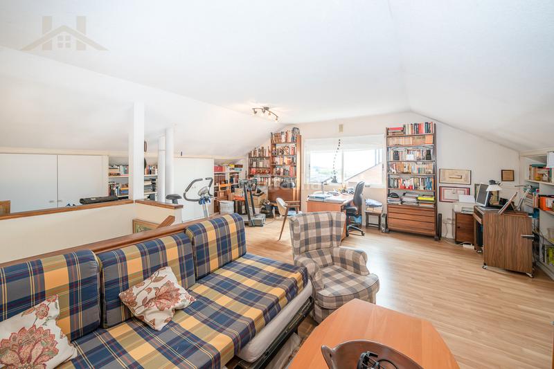 Foto 8070b27f-b5a6-4d6f-a965-0eb5702e61f0. Chalet mit kamin heizung parking pool in Los Ángeles-Jarandilla Torrelodones