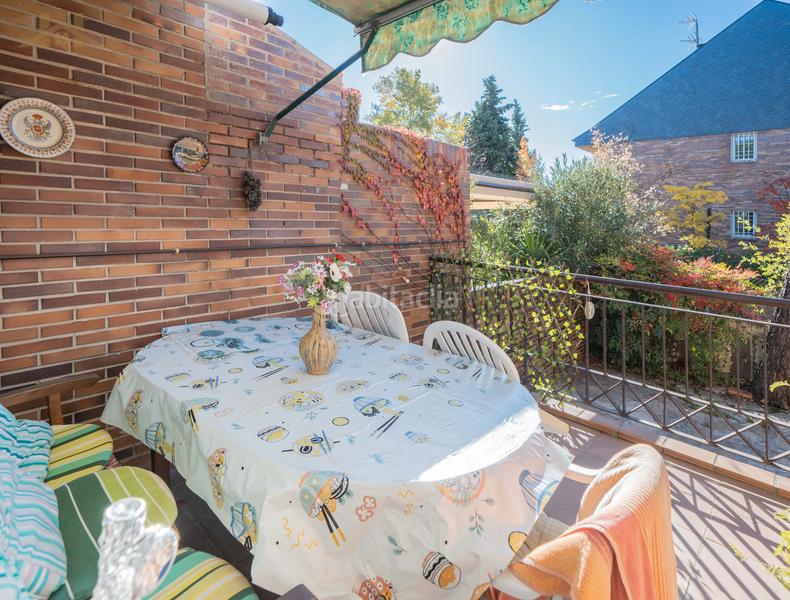 Foto 3fd15018-19c5-42f7-8f67-916018523dc0. Chalet con riscaldamento parcheggio in Colonia Torrelodones