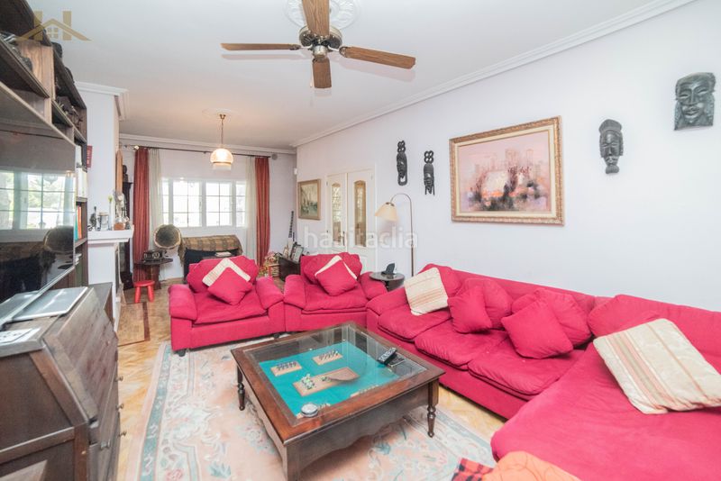 Foto a9a079db-c125-40f4-b79a-8a762a96d424. Casa aparellada a Parquelagos-Puente Nuevo Galapagar