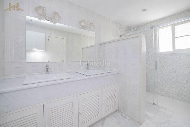 Foto ba352a27-f774-47d6-b9cf-cf13f12b152c. Casa aparellada a Parquelagos-Puente Nuevo Galapagar