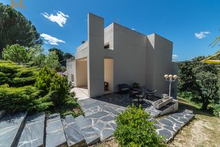 Chalet  Calle mirarroyo. Chalet independiente en calle mirarroyo