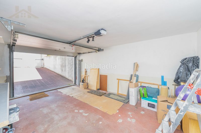 Foto 11367d4a-8930-401a-83a3-9211b3356f3f. Casa aparellada amb xemeneia calefacció aparcament piscina a Torrelodones