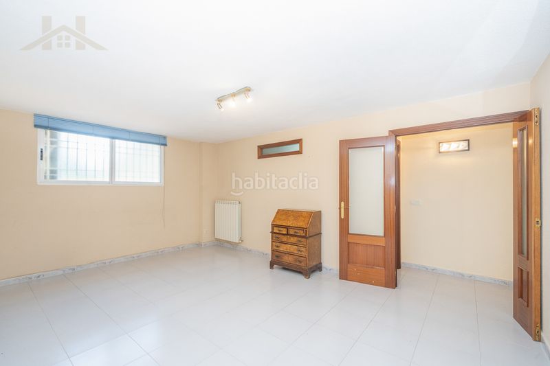 Foto c95fd58f-94ed-4cf4-bd05-aab2b2466506. Casa aparellada amb xemeneia calefacció aparcament piscina a Torrelodones
