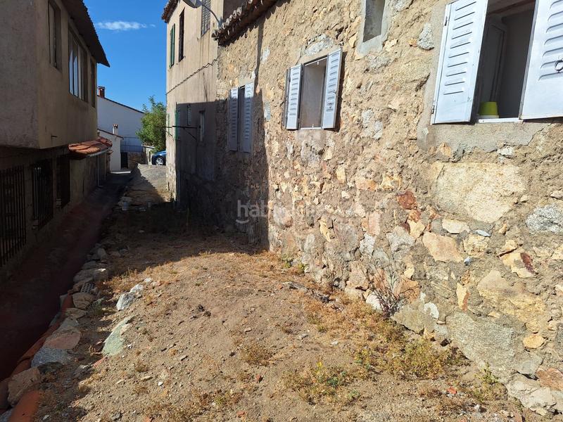 Foto b68f3e8b-adc5-4099-be92-b645965960ac. Casa amb calefacció a Navalperal de Pinares