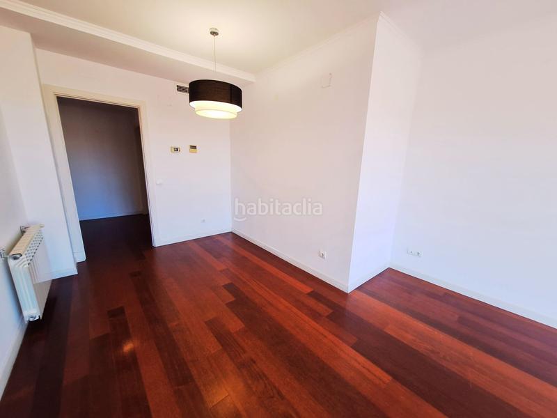 Foto 12b32f61-c6fc-4cb2-b809-f4b4481bf0a1. Etagenwohnung mit heizung parking in Sanchinarro Madrid