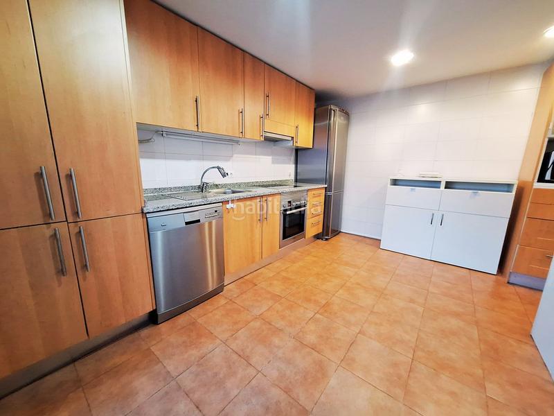 Foto d8883340-1438-4851-9215-20b76fcc6a0d. Etagenwohnung mit heizung parking in Sanchinarro Madrid