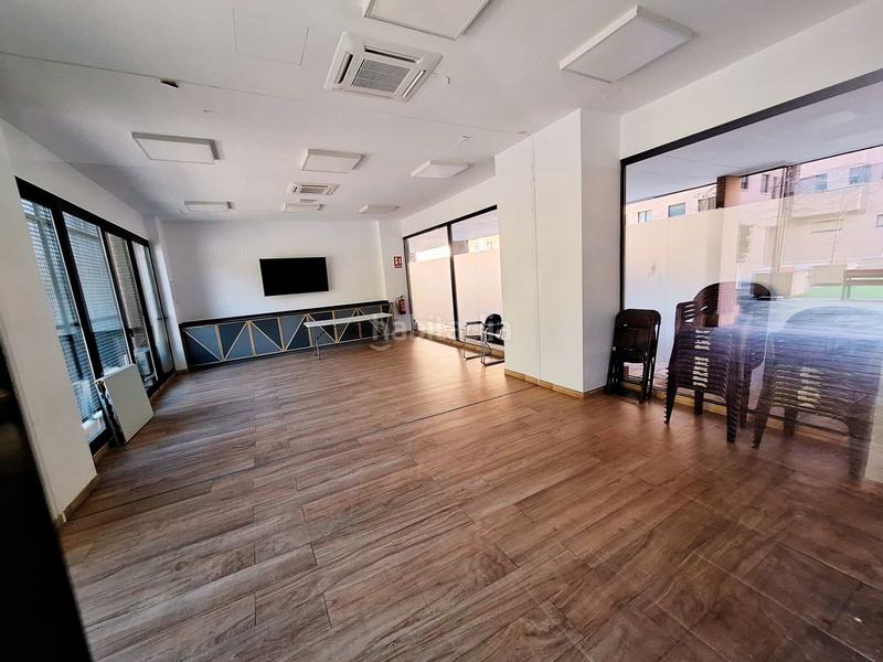 Foto df8dcbad-2c89-470f-b37a-88f4d91fc7b7. Etagenwohnung mit heizung parking in Sanchinarro Madrid