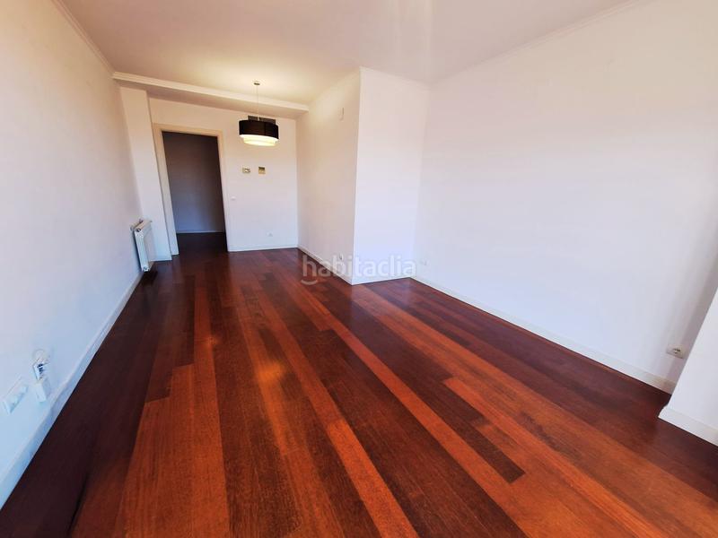 Foto e7c5b39a-2083-470b-8222-69a109321660. Etagenwohnung mit heizung parking in Sanchinarro Madrid