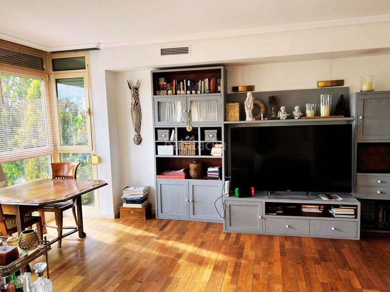 Foto 7126764e-81cf-4396-8d0b-080f31adcd88. Pis amb calefacció aparcament a Sanchinarro Madrid