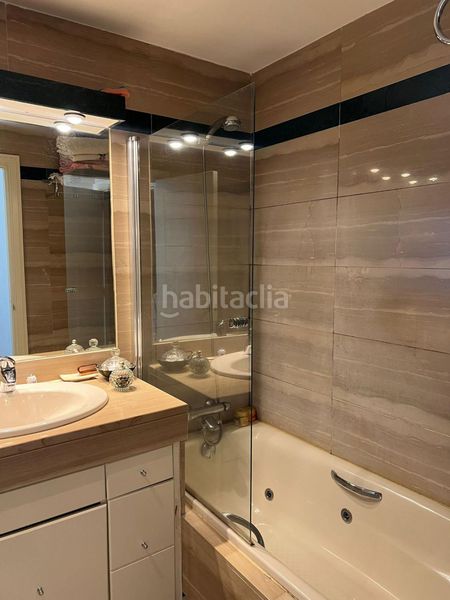 Foto d36b12d5-3446-467b-9332-d7d738b1e757. Pis amb calefacció aparcament a Sanchinarro Madrid