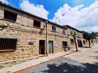 Casa  Pino. Casa en venta en san bartolomé de pinares, 5 dormitorios.