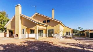 Xalet  Pilar bardem. Chalet en venta en centro, 4 dormitorios.
