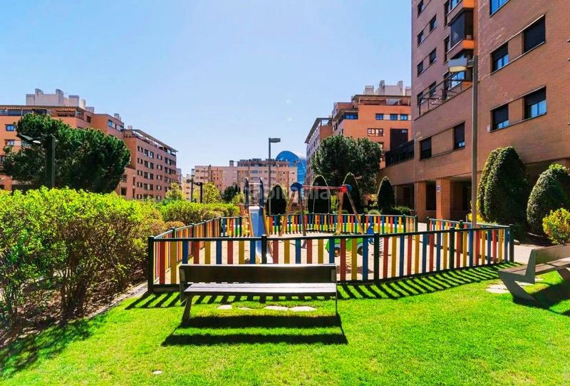 Foto 5a76ee55-7e6e-4de4-bff1-7e52879c2fcb. Pis amb calefacció aparcament a Las Tablas Madrid