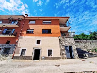 House  Jacinto verdaguer. Casa en venta en hoyo de pinares el, 12 dormitorios.