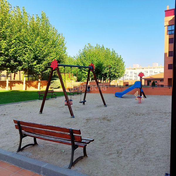 Foto d2518559-e0d2-4b12-a620-53b60d2dae94. Pis amb calefacció aparcament a Las Tablas Madrid