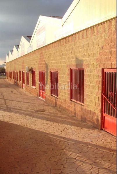Foto 45472bf6-76ee-4e0e-935c-bc96d997a276. Industrial building in Barajas de Melo