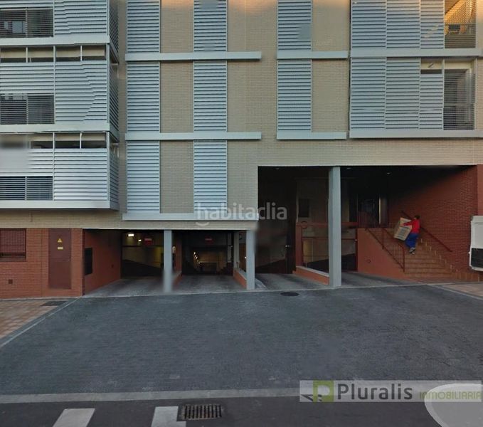 Foto 5de817e3-c5d3-4c8b-b1ed-4714f2d5d861. Aparcament cotxe a Buenavista Getafe