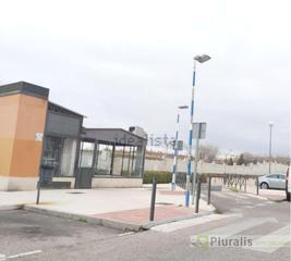 Parking coche en PLUS ULTRA