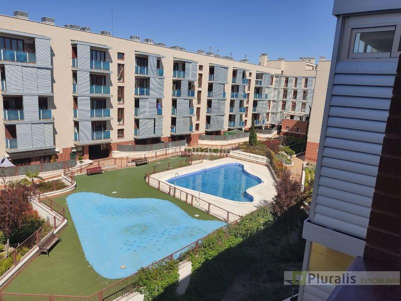 Foto b30af3b3-4217-422f-8cbe-185f5b184667. Rent flat with heating parking pool in Buenavista Getafe