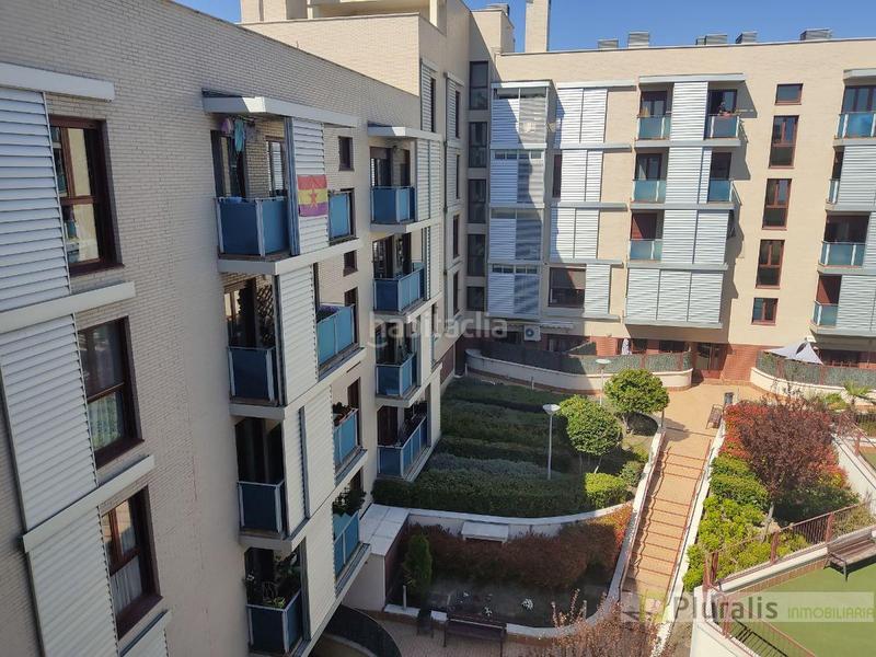 Foto e38e6009-536c-4936-9bcc-fb54207a57e6. Rent flat with heating parking pool in Buenavista Getafe
