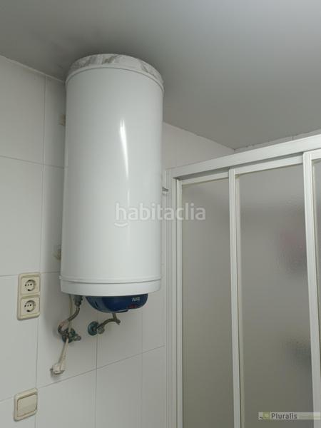 Foto ceea52a2-369b-4f6c-ace9-8cd5cba8880e. Affitto capannone industriale in Reyes Parla