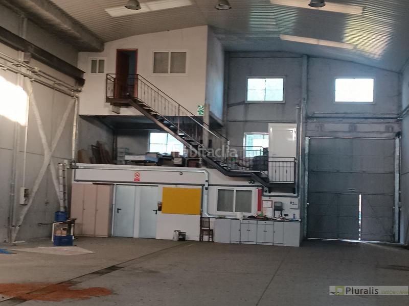 Foto 40d31c44-14ab-4eca-895e-70563c08f852. Alquiler nave industrial nave en Reyes Parla