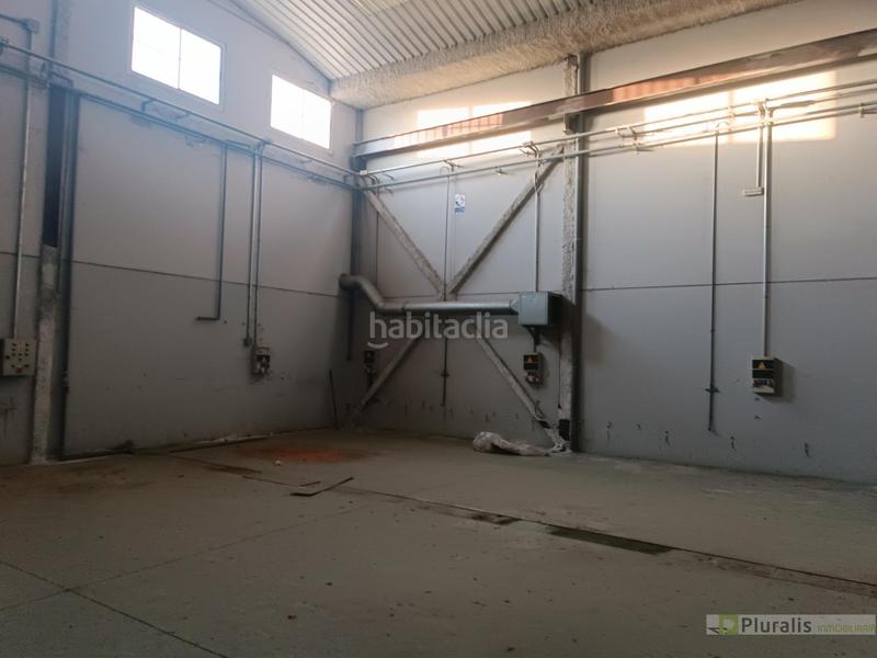 Foto db4e3747-1606-4013-b97b-42402596a690. Alquiler nave industrial nave en Reyes Parla