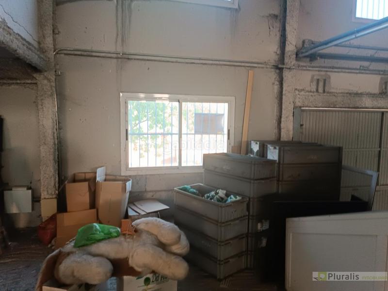 Foto e6ce6b13-e8eb-4e79-86c4-f8beddd1b91c. Rent industrial building in Reyes Parla