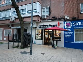 Business premise in Parque Oeste-Fuente Cisneros